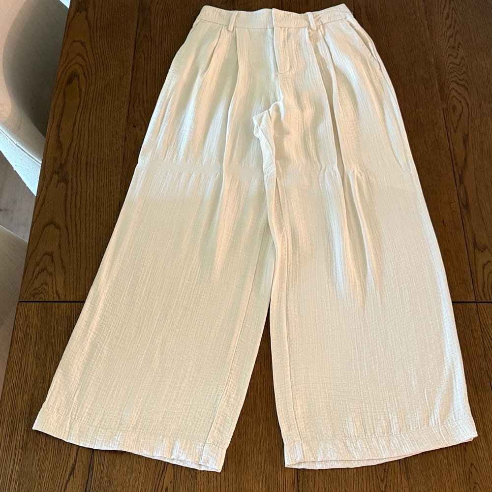 Women's Cream High Rise Wide-Leg Pants - Picture 2 of 5